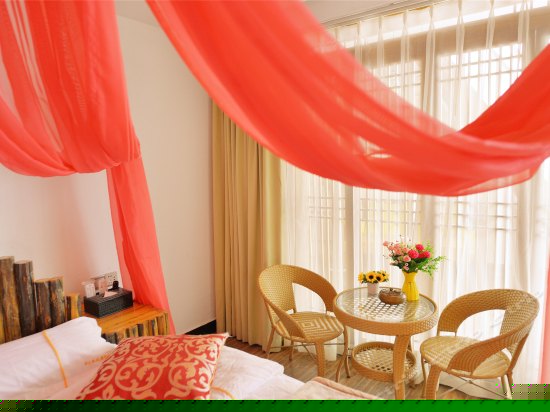 浪漫唯美圆床房