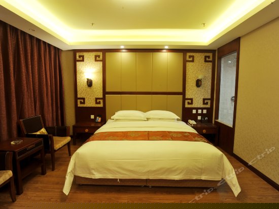 豪华大床房