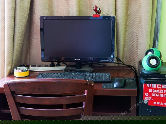 标准双人电脑房