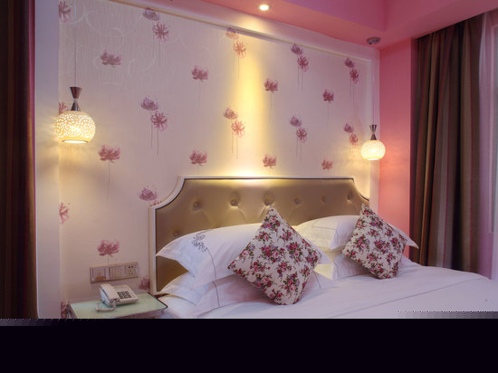 柔如彩虹大床房