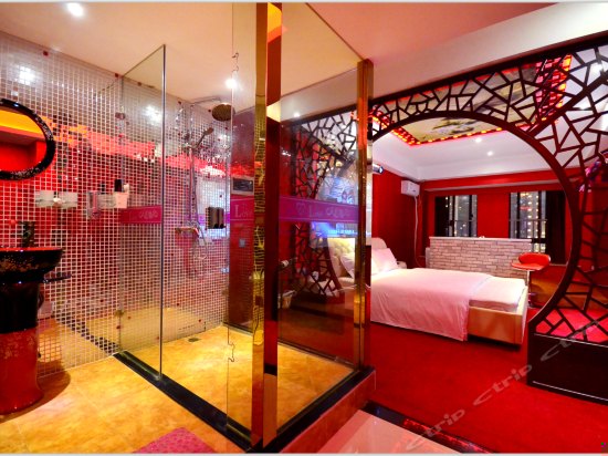 花好月圆影院房