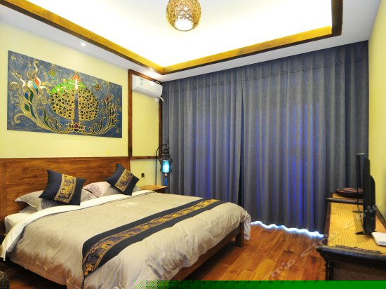 观景豪华大床房