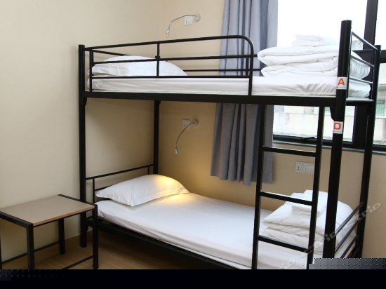 多人间（床位房）