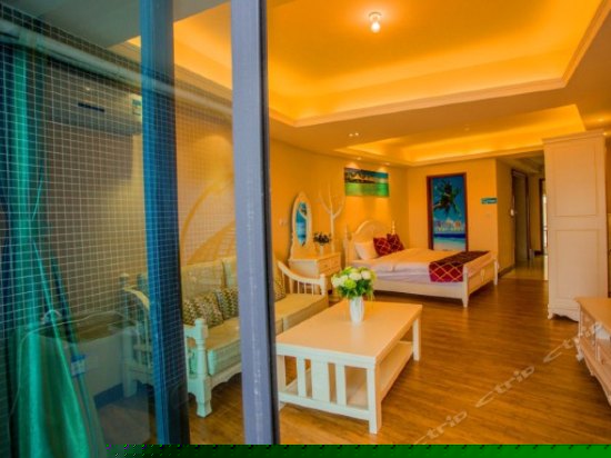 浪琴湾海华无敌海景双床房