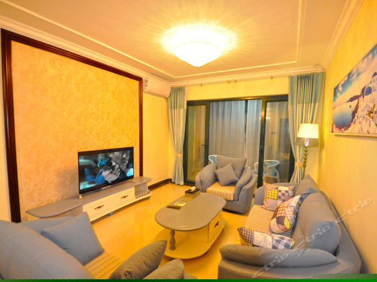 素洁两室两厅温馨居