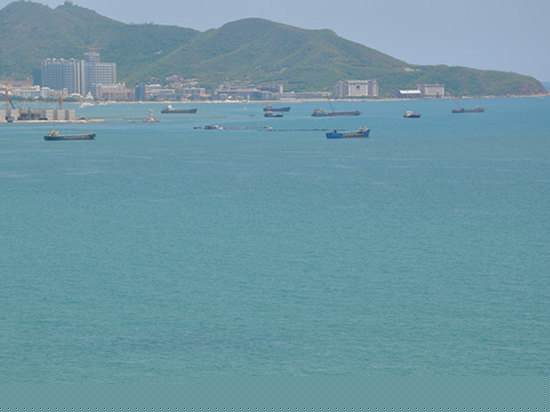 无敌海景三房一厅两卫