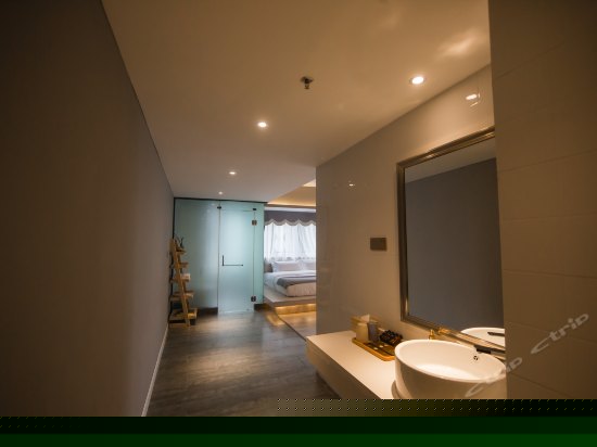 180°榻榻米时尚房