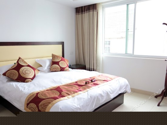 C楼3楼1.8米大床房