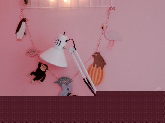 西窗二号粉色间