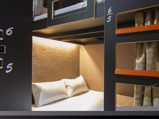 背包客共享宿舍（双人床位房）（无窗）