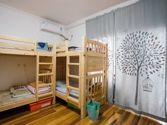 混合八人间（床位）