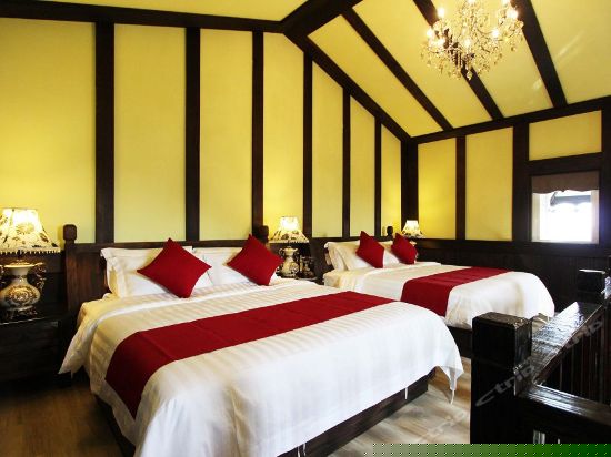 楼中楼海景四人房