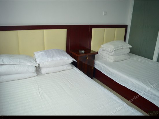 家庭三人间（床位房）