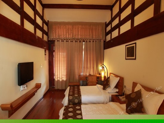 假日双床/大床房