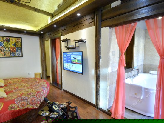 风情院优雅人生浪漫圆床房