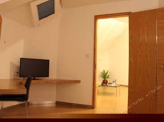 行政套房（无窗）