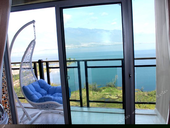 270°海景独立阳台大床房