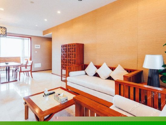 蓝天海景家庭套房