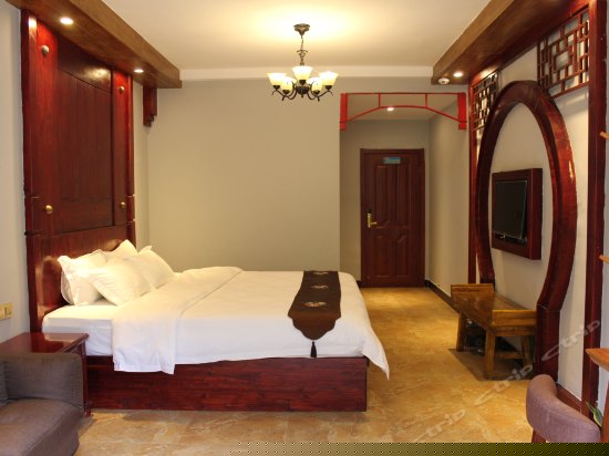 豪华江景大床房