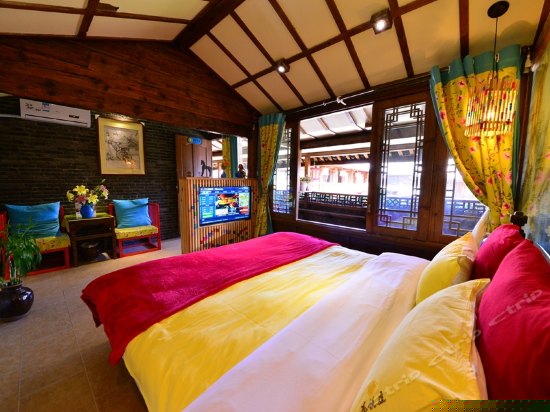 纳西明清大床房