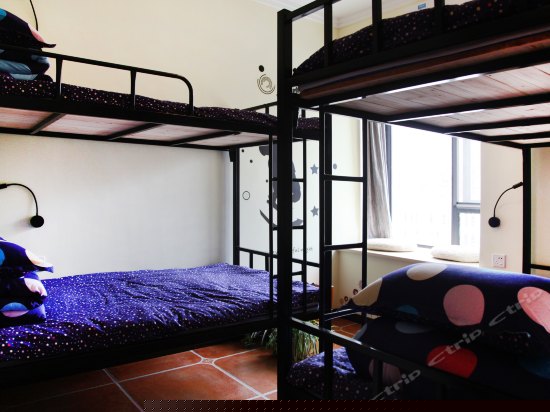 女生四人间（床位房）