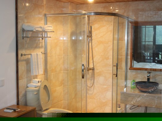 豪华远景大床房