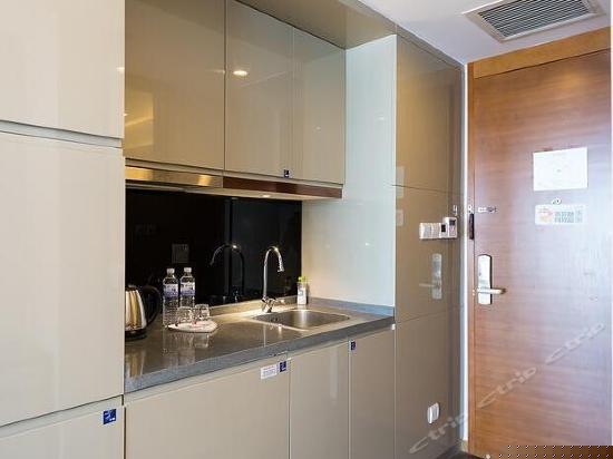 高层海景大床房