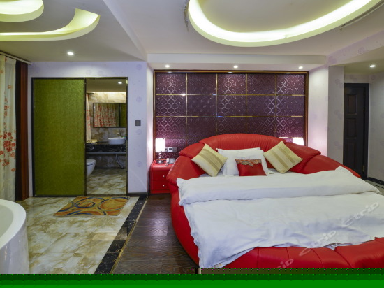 花园江景露台蜜月大床房