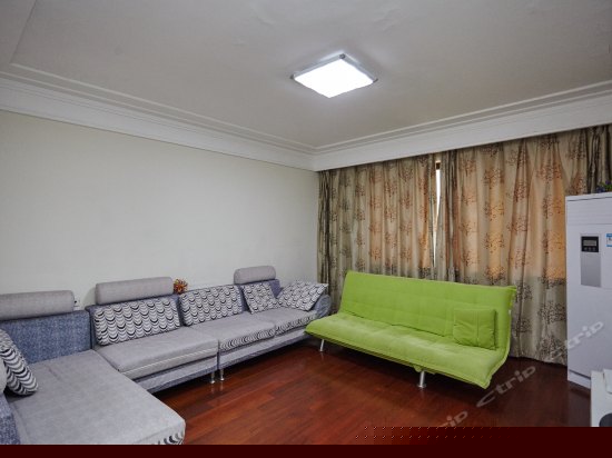 两室两厅一厨一卫