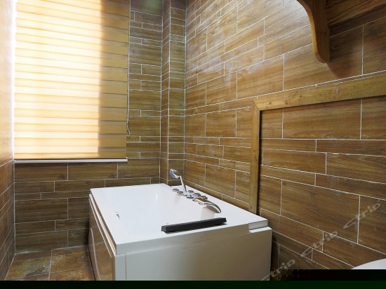 凤栖梧情侣套房