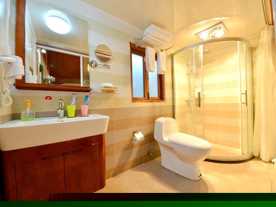 义尚典雅蜜月房