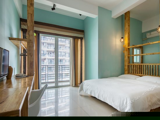 晌午蝉鸣大床房