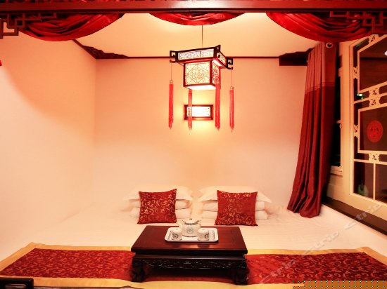 雕梁画栋高级土炕房