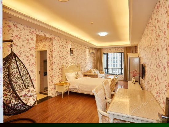 欧式田园风情大床房