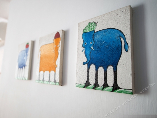 市景阳台四人房