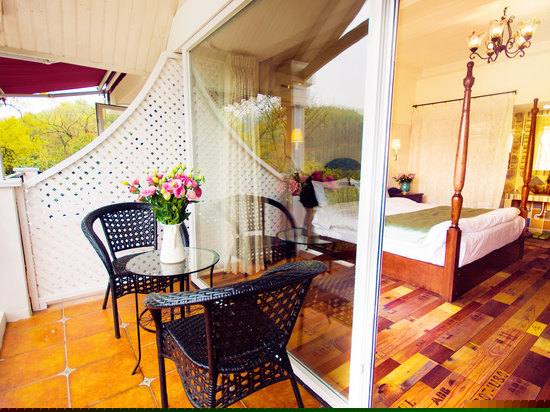 雅致山景房（露台景观）