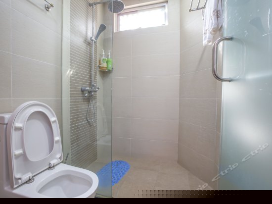 庭院阳光大床房