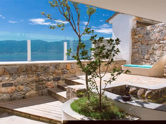 180度海景花园亲水大床房