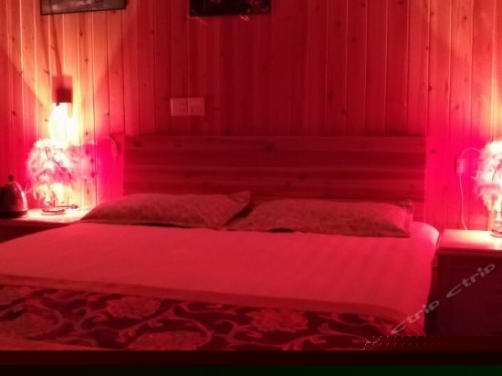 水车店标准大床房