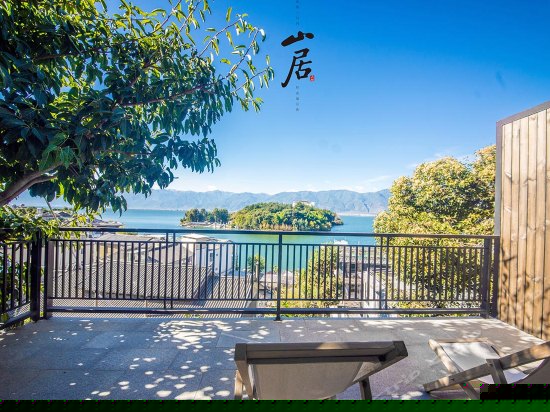 山居院林荫露台海景房