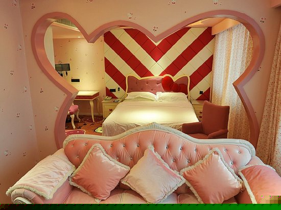 Hello  kitty精品大床房