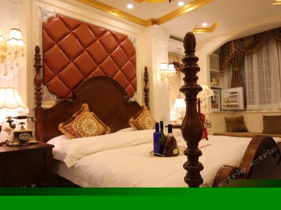 温馨宫廷大床房