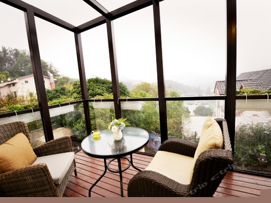 向日葵观景露台房