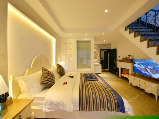 地中海风复式海景套房