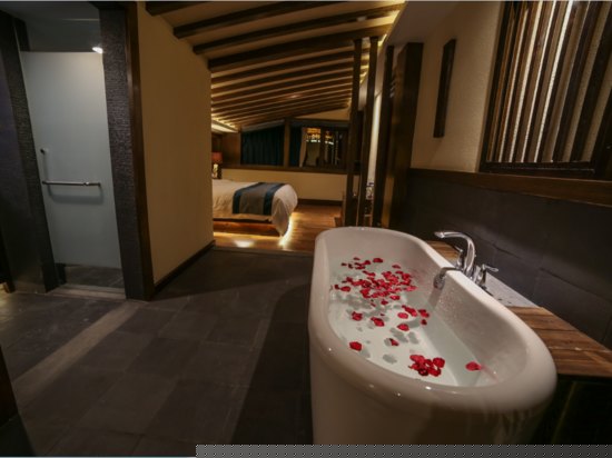 藏式风情奢华景致大套房