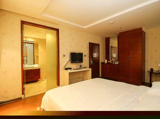 高级大床房（无窗）