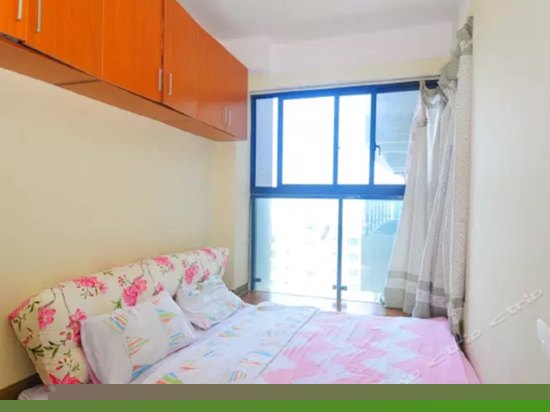 蓝色海岸飘窗海景两房一厅