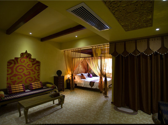 暹罗豪华大床房