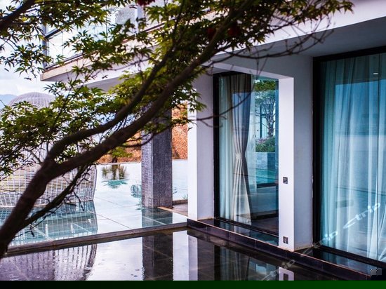 悦湾-无边水景套房