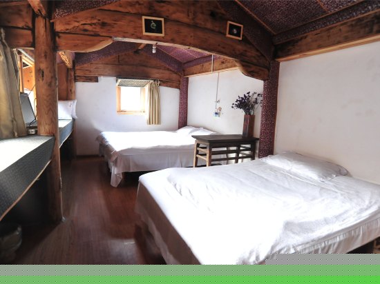 二楼观景家庭房